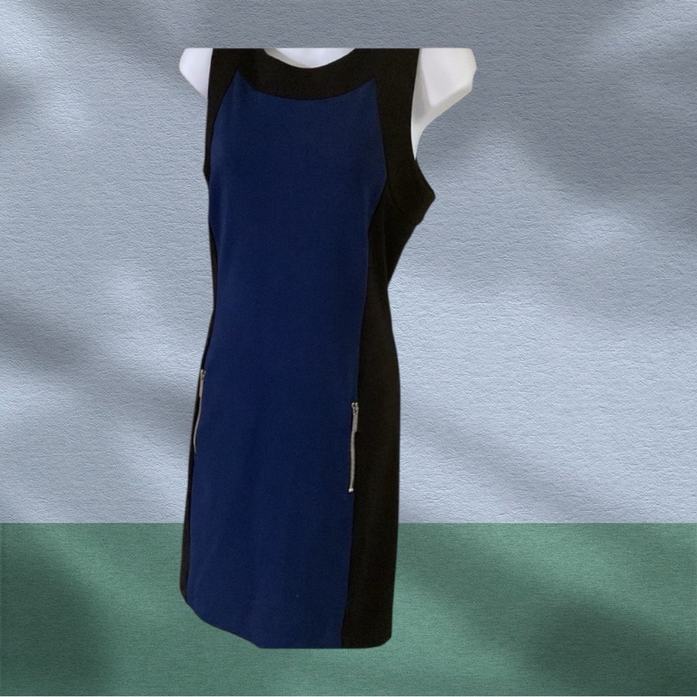 Michael kors knee length crew neck sleeveless dress.